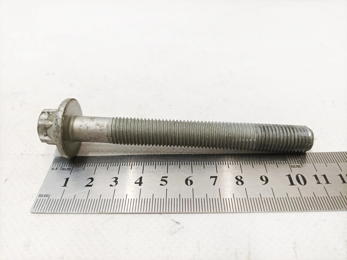 Болт с шестигранной головкой Torx M12X1,5X100 Mercedes B-Class 000000-007820