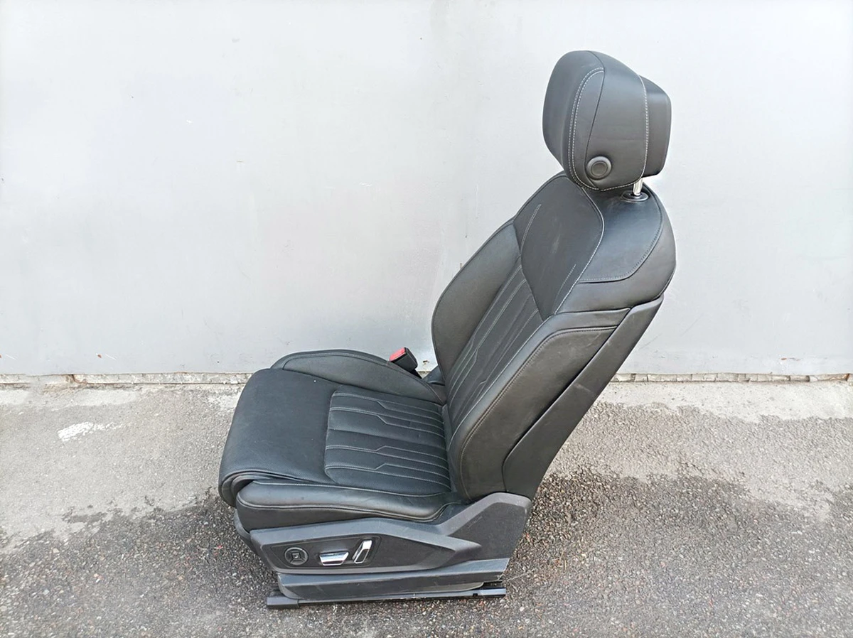 Front left seat assembly (ventilation/massager) without airbag and compressor with electrical adjustment SLI Audi E-tron 000881019BD