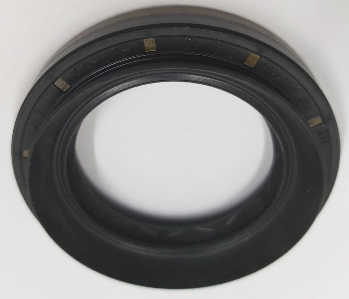 OUTPUT AXLE SEAL, 3DU, 40 X 67