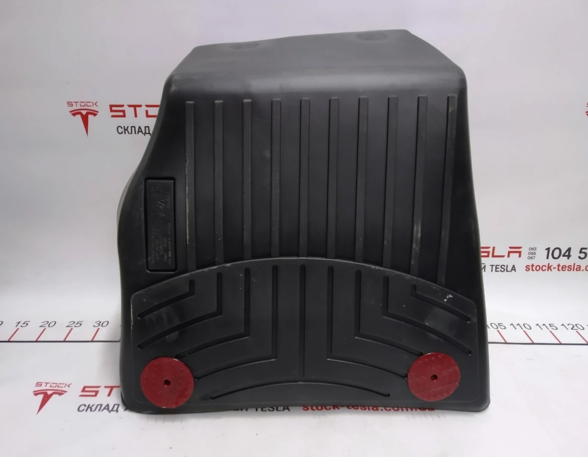 5 Rubber floor mat 1st row right Tesla model S REST 1047686-00-Y