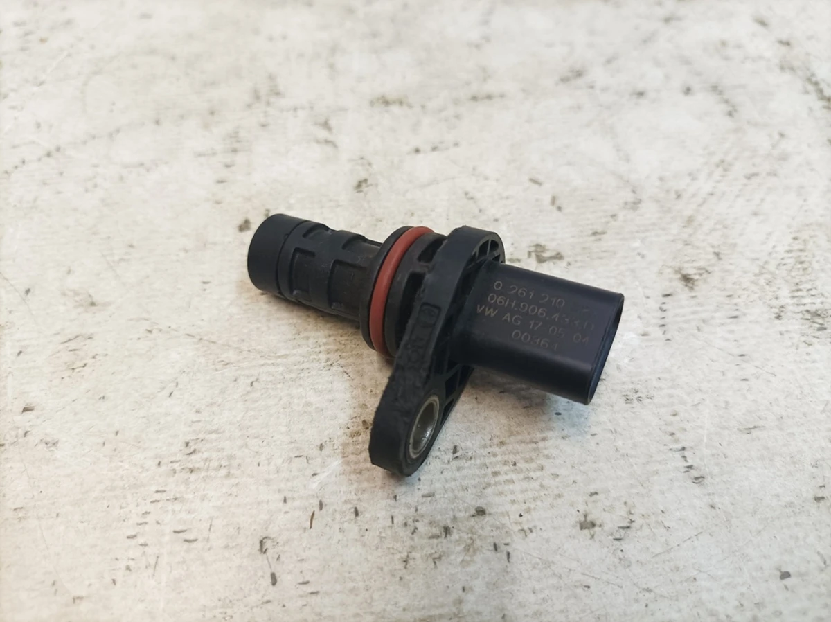 Датчик імпульсів колінчастий вал 3pin Audi Q7 06H906433D