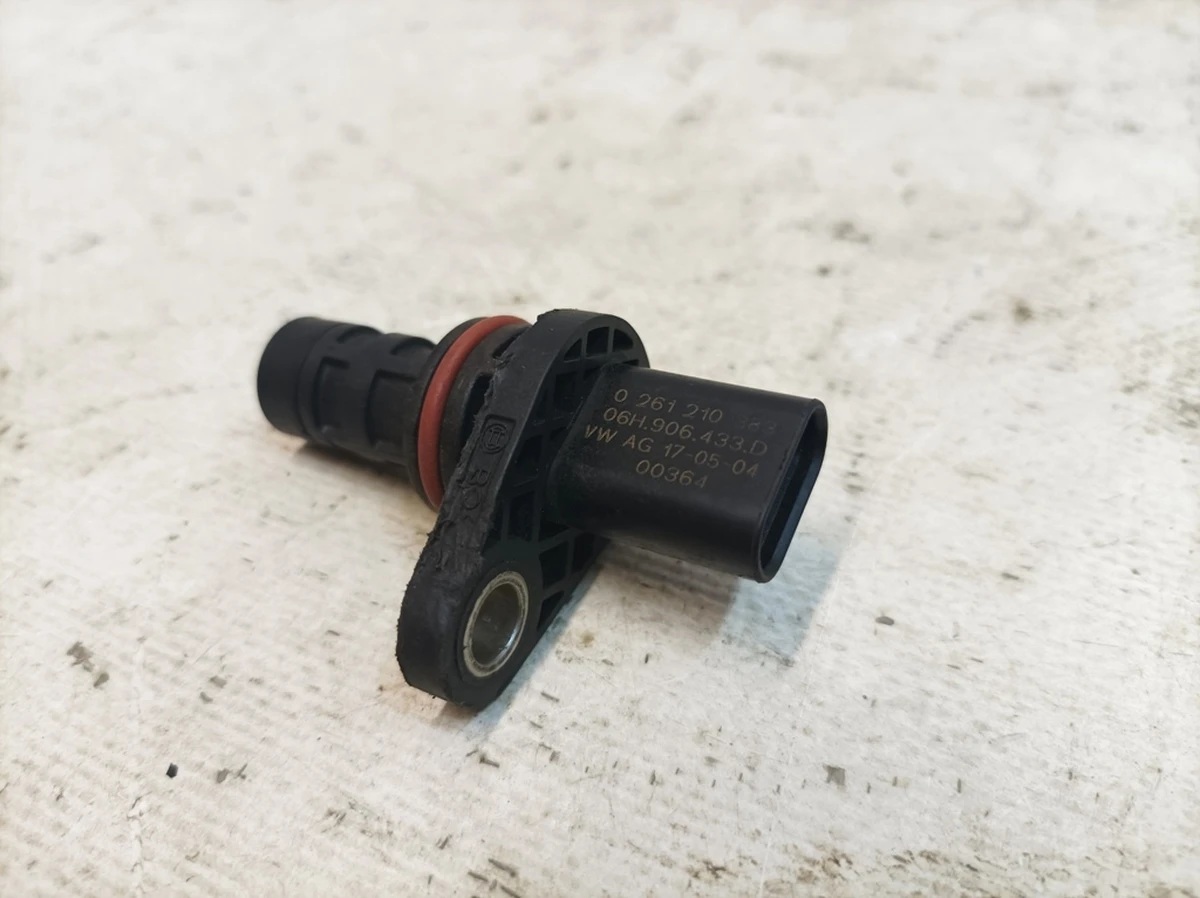 Датчик імпульсів колінчастий вал 3pin Audi Q7 06H906433D