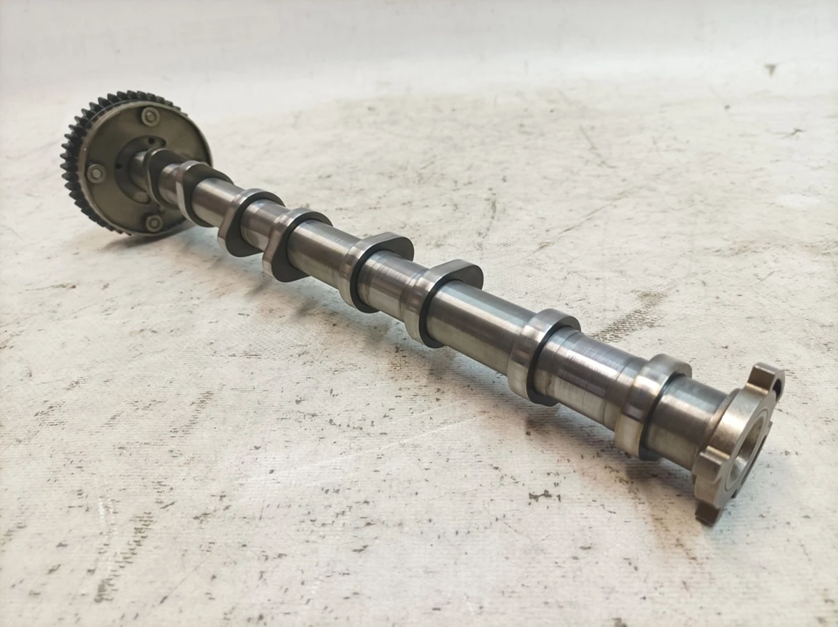 Вал распределительный впускной в сборе Audi Q7 06L101H