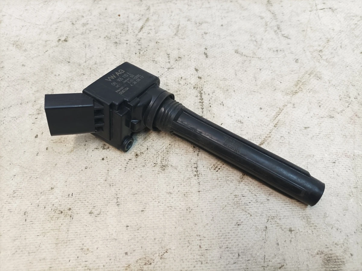 Ignition coil with wire end for spark plug Audi Q7 06L905110E