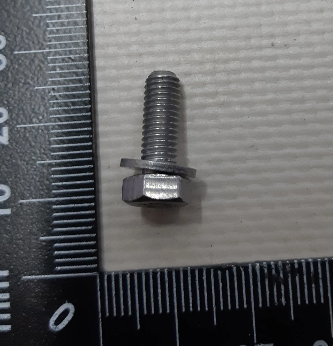 Болт с шестигранной головкой с шайбой M6X50-8.8-ZNS3 BMW i3 07119907337