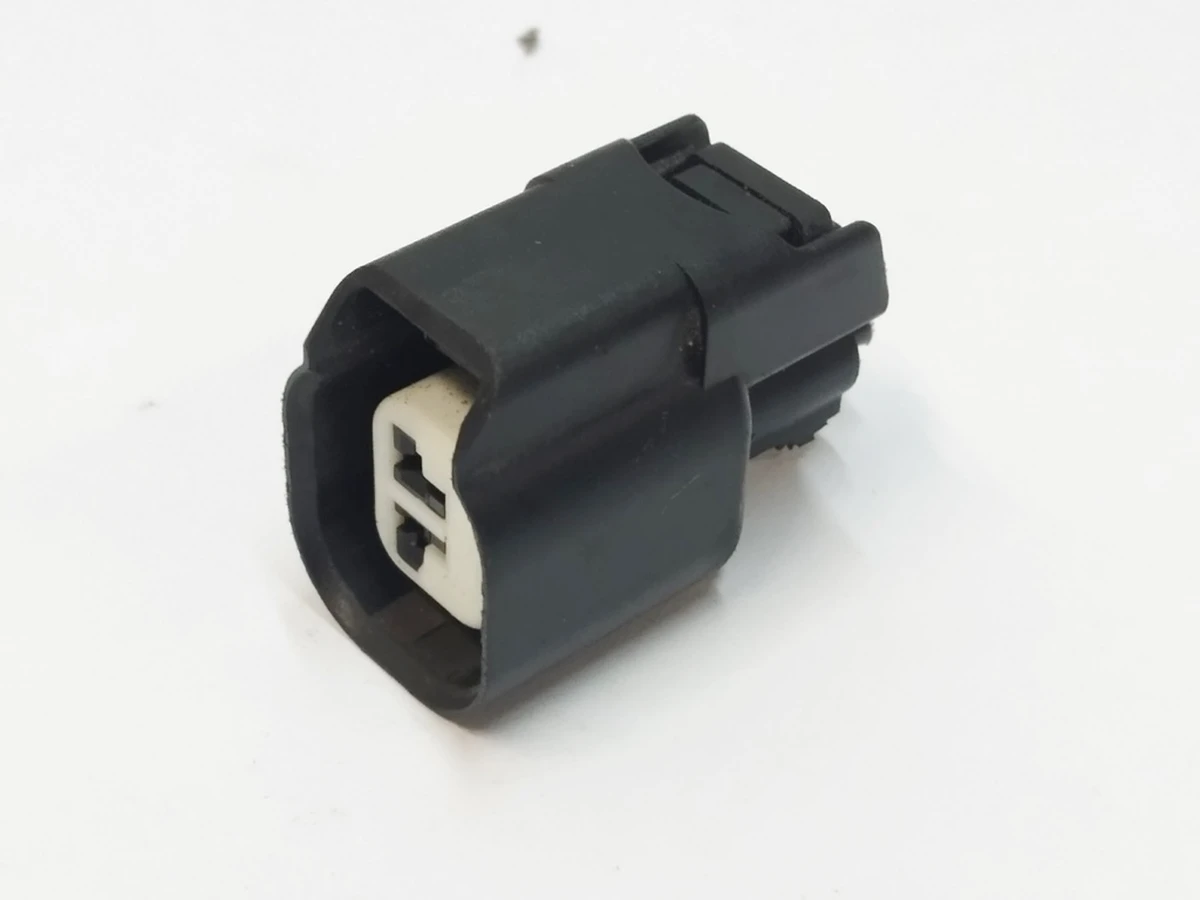 Connector (chip) horn 089-34062-0023 Tesla model 3, model Y 1507242-00-B
