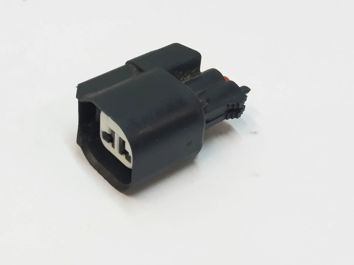 Connector (chip) horn 089-34062-0023 Tesla model 3, model Y 1507242-00-B