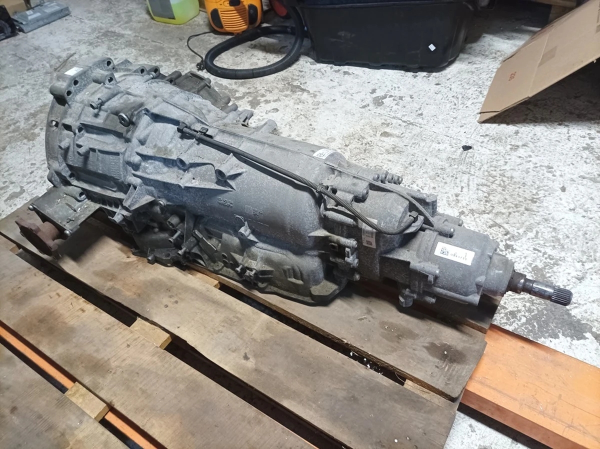 Корпус коробки передач автоматична 8-ступінчаста без піддону Audi Q7 0D5300040H