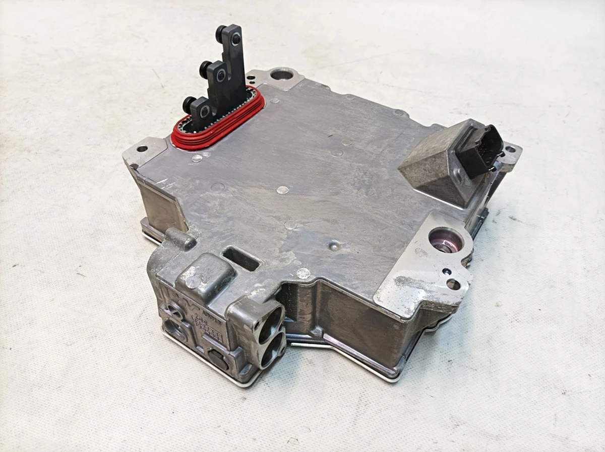 Блок силовой и управляющей электроники электропривода (инвертор) Audi E-tron 0EF907180C