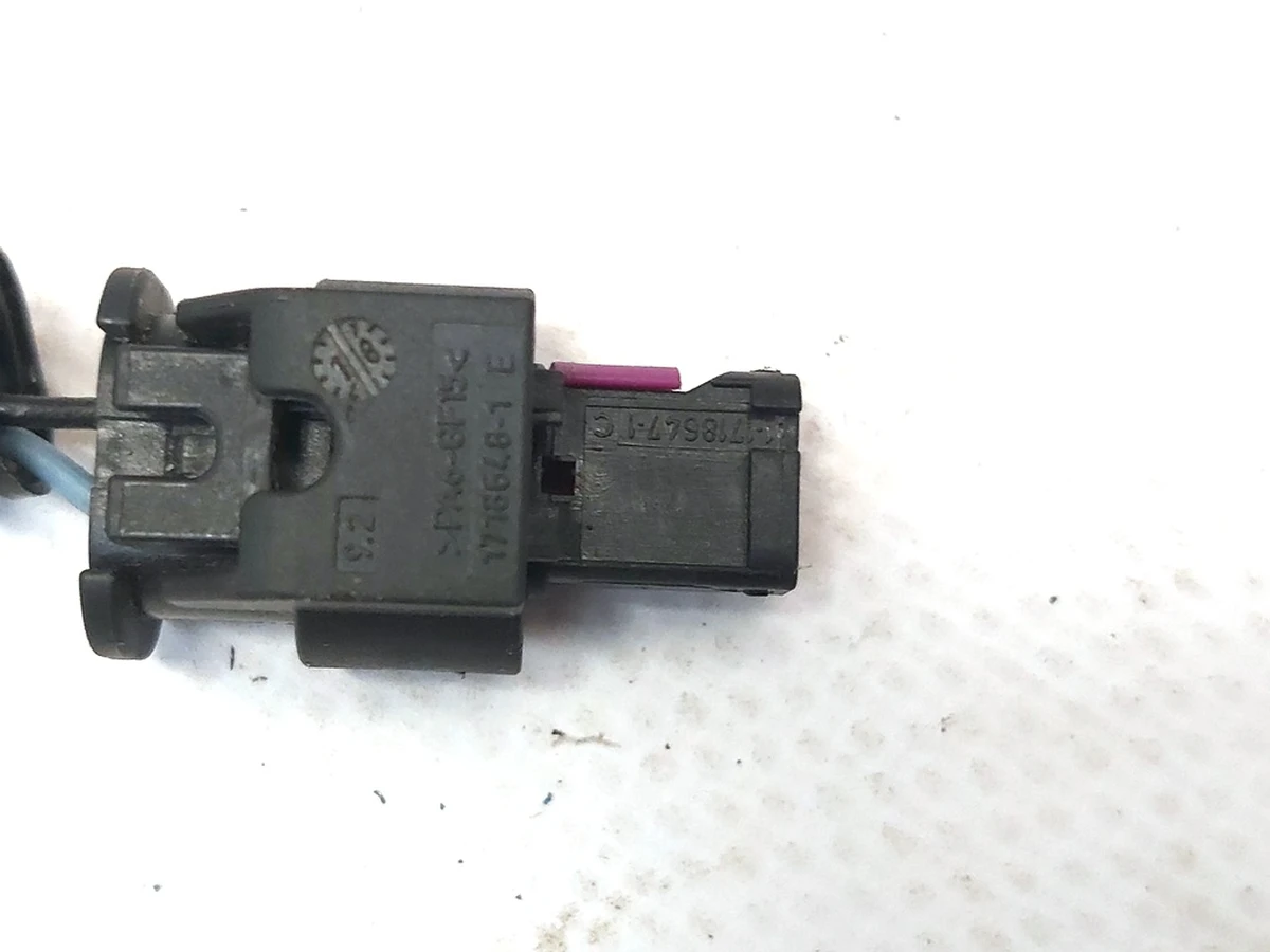 Connector (chip) speaker noise generator for pedestrians Tesla Model 3, Model Y 1299965-00-A