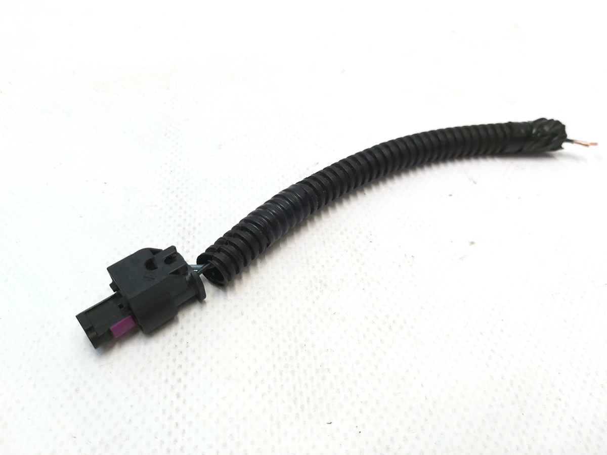 Connector (chip) speaker noise generator for pedestrians Tesla Model 3, Model Y 1299965-00-A