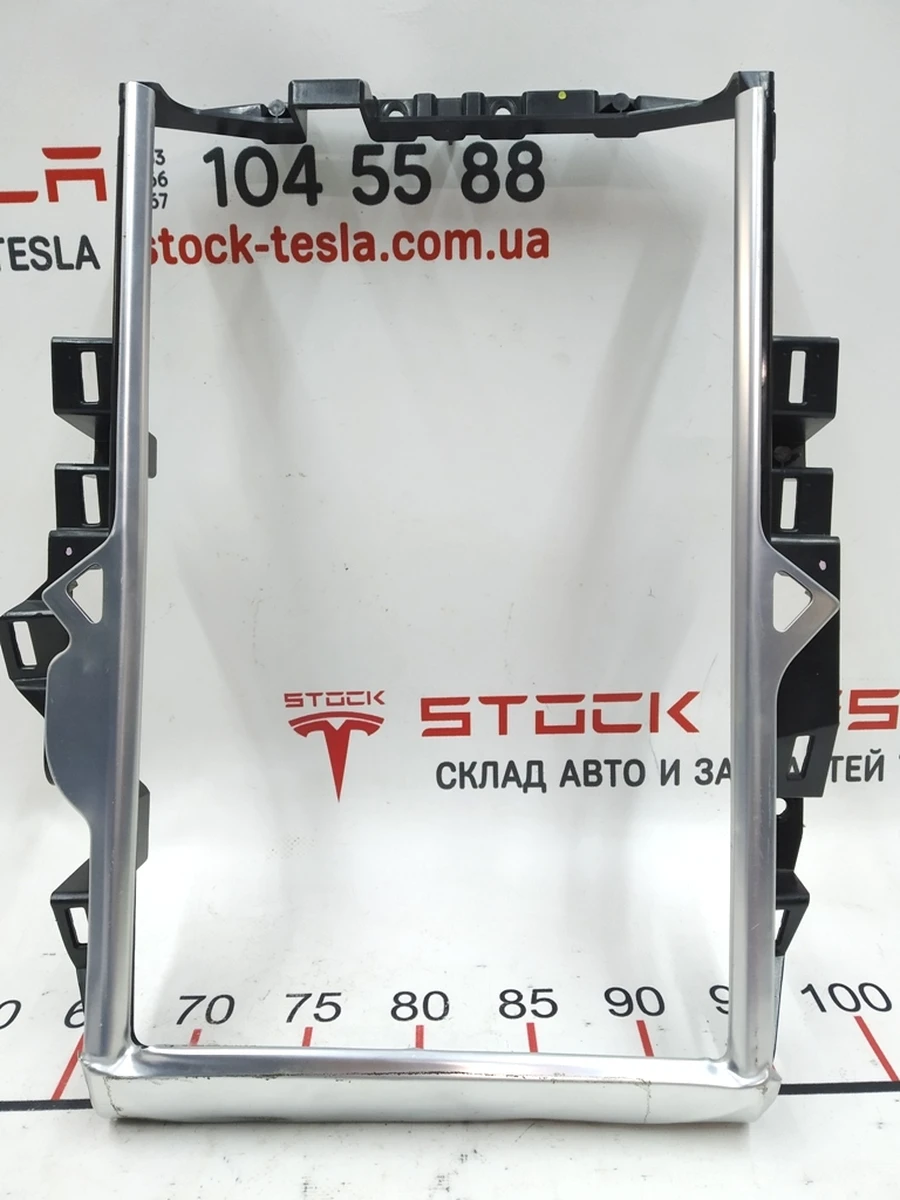 35 Frame decorative MCU (main monitor) with damage Tesla model X S REST 1002294-S0-H