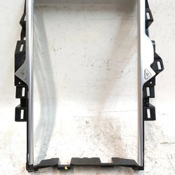 35 Рамка декоративна MCU (основного монітора) в зборі з кнопками Tesla Model S, Model S REST, Model X 1002294-S0-H