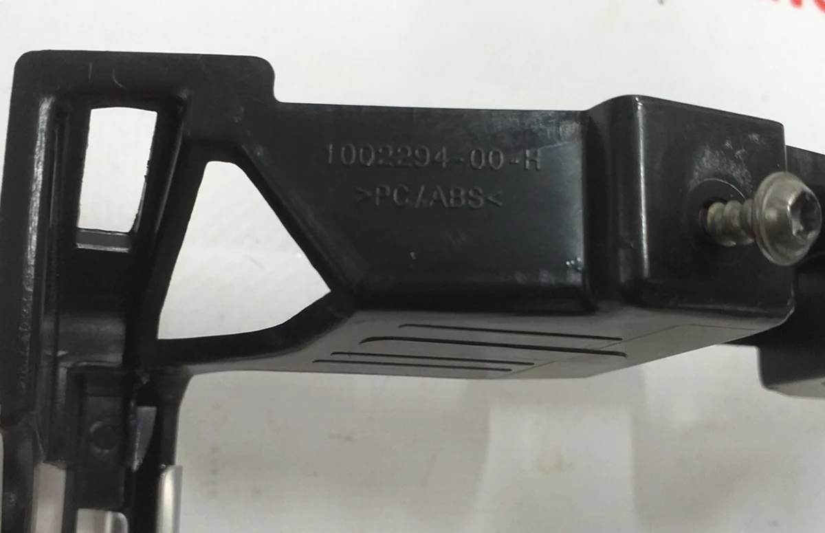 35 Рамка декоративна MCU (основного монітора) Tesla Model S, Model S REST, Model X 1002294-S0-H