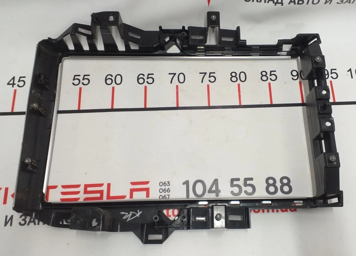 35 Рамка декоративна MCU (основного монітора) Tesla Model S, Model S REST, Model X 1002294-S0-H