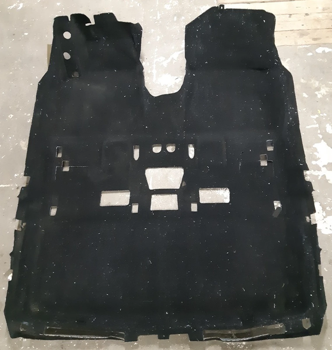 1 LHD MAIN CARPET,PASSENGER COMPARTMENT Tesla model S 1002392-00-G 1 LHD MAIN CARPET,PASSENGER COMPARTMENT Tesla model S 1002392-00-G