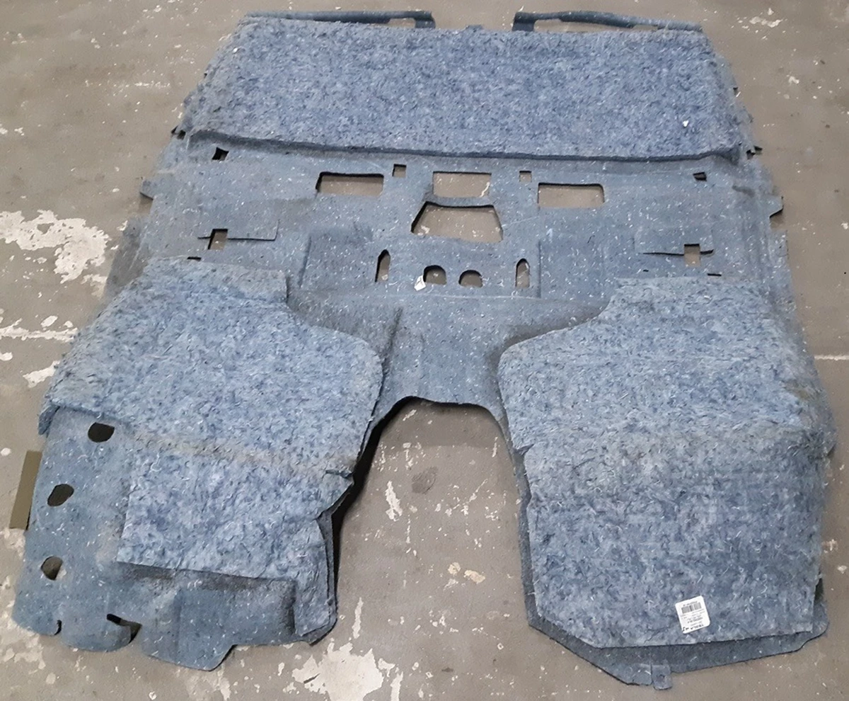 1 LHD MAIN CARPET,PASSENGER COMPARTMENT Tesla model S 1002392-00-G
