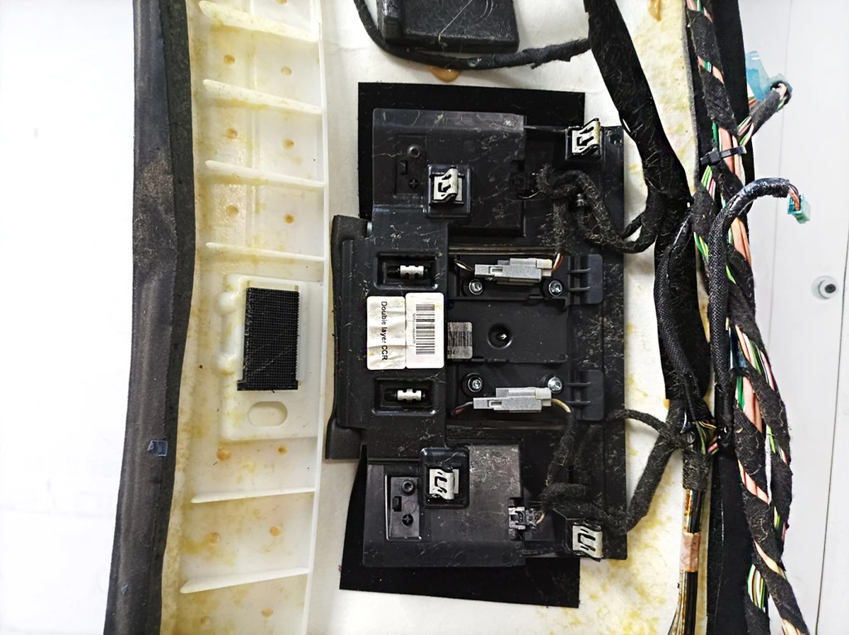 2 Panoramic Roof Ceiling Trim (retrimmed “velour” Black) Tesla model S 1002472-00-H