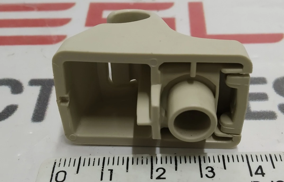 5 Держатель козырька солнцезащитного FOG Tesla Model S, Model S REST 1002479-00-D