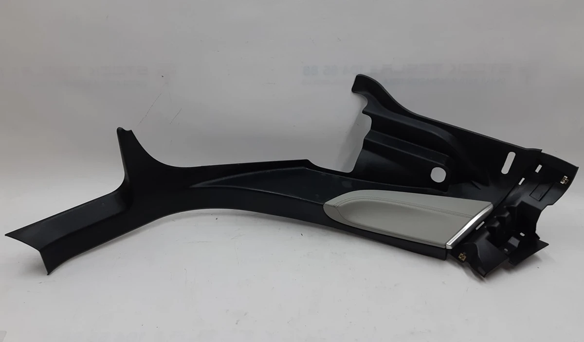 17 Облицювання стійки C нижня ліва PVC GREY з пошкодженням Tesla model S 1002534-09-H