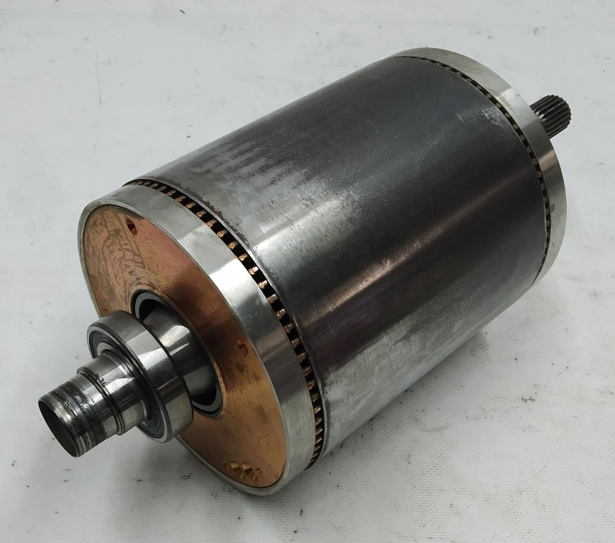 1 Ротор (якір) мотора BASE з пошкодженням Tesla model S 1002900-00-E