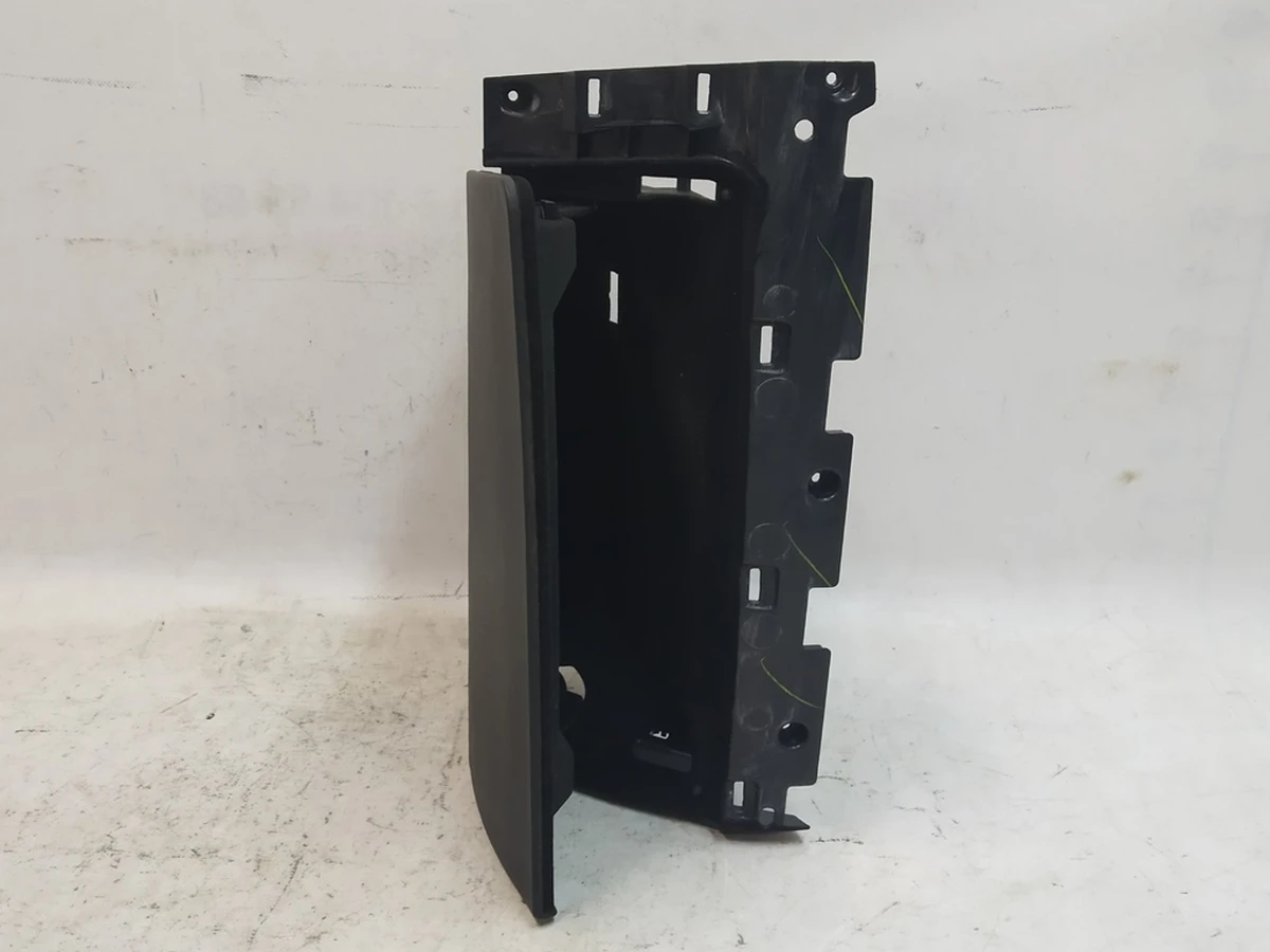 24 Бардачок (ящик для рукавичок) LTHR BLACK Tesla Model S, Model S REST, Model X 1003327-00-P