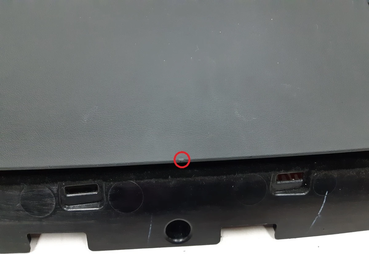 24 Бардачок ( ящик рукавички ) PVC BLK з пошкодженням Tesla model S 1003327-08-L
