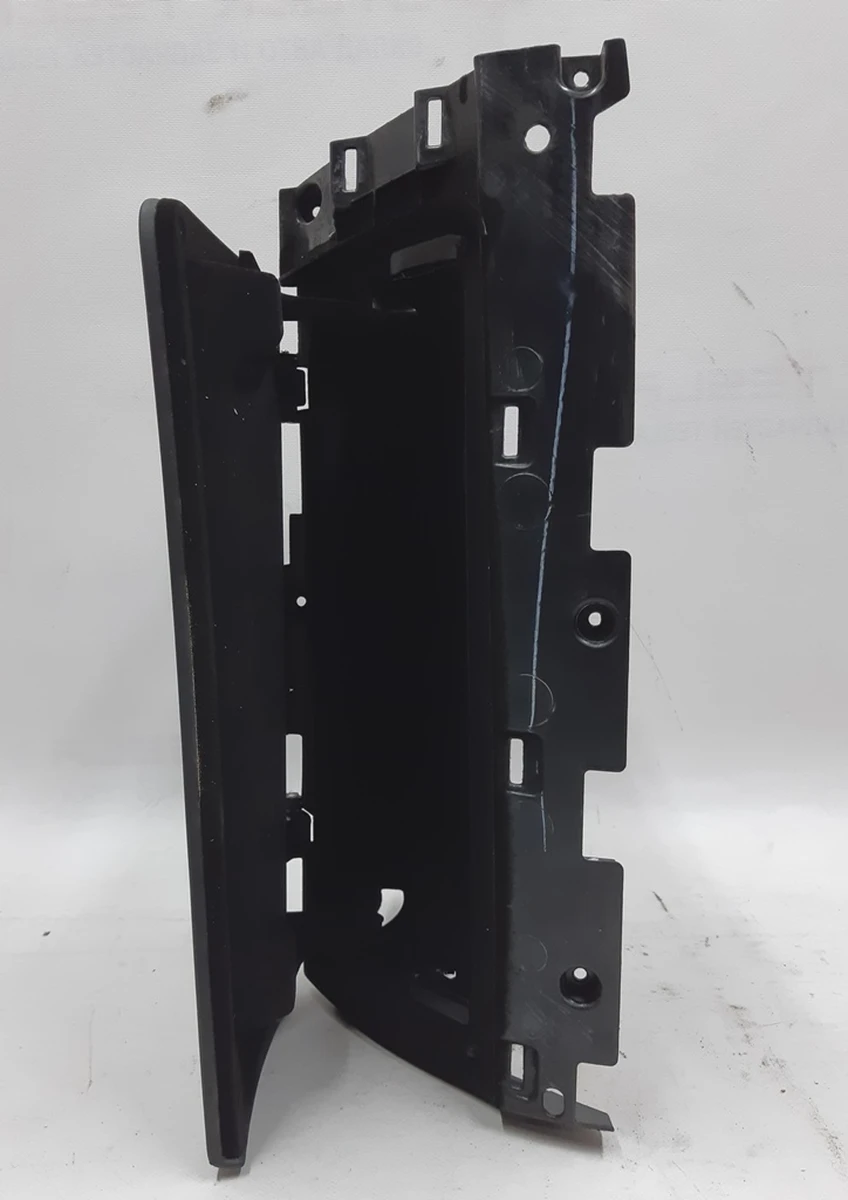 24 Бардачок (перчаточный ящик) PVC BLK с повреждением Tesla model S REST 1003327-14-N