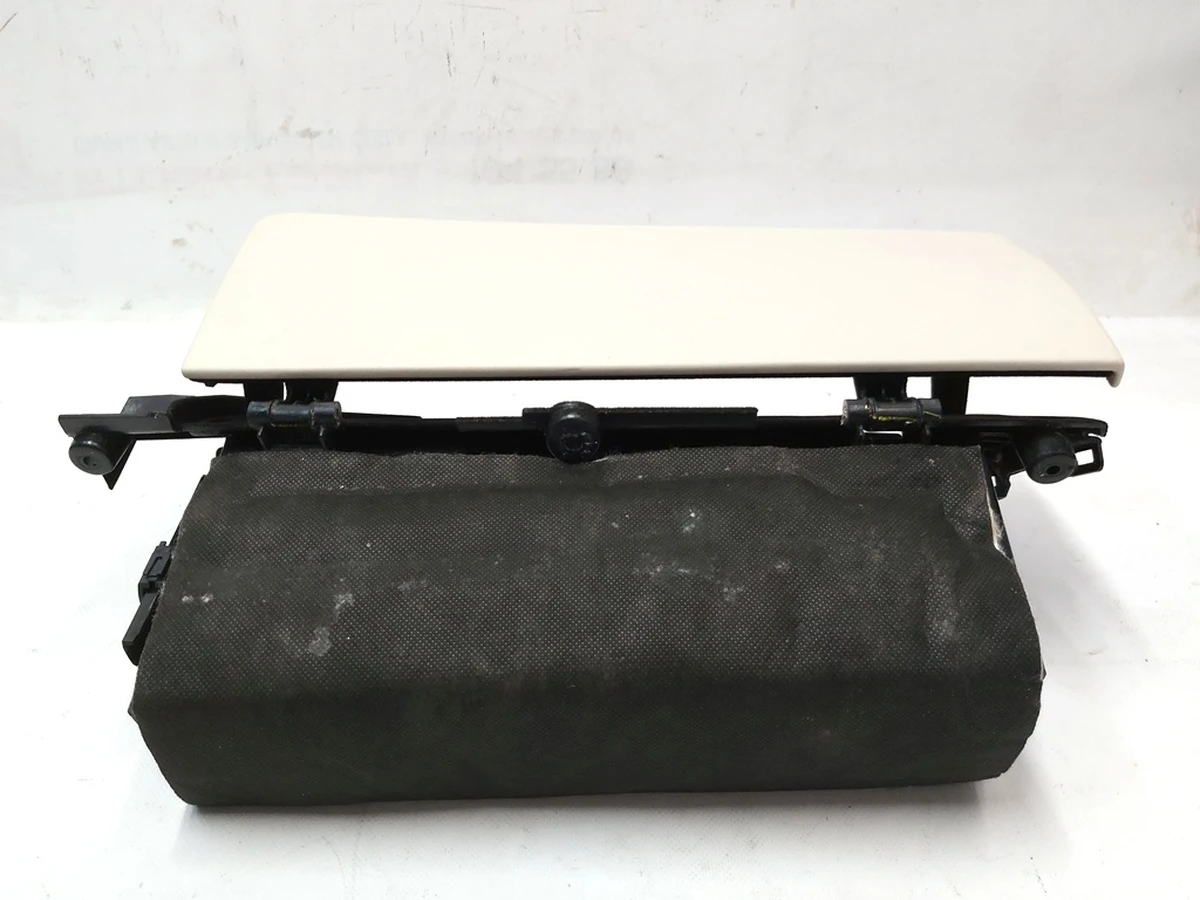 31 Бардачок (перчаточный ящик) 13A PUR CREAM без привода с повреждением Tesla model S REST, model X 1003327-22-P