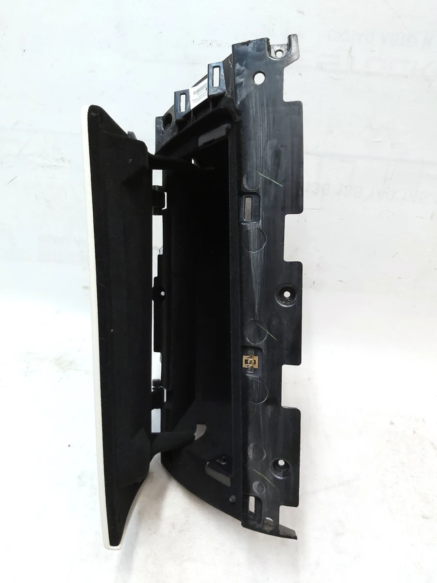 31 Бардачок (перчаточный ящик) 13A PUR CREAM с повреждением Tesla model S REST, model X 1003327-22-P