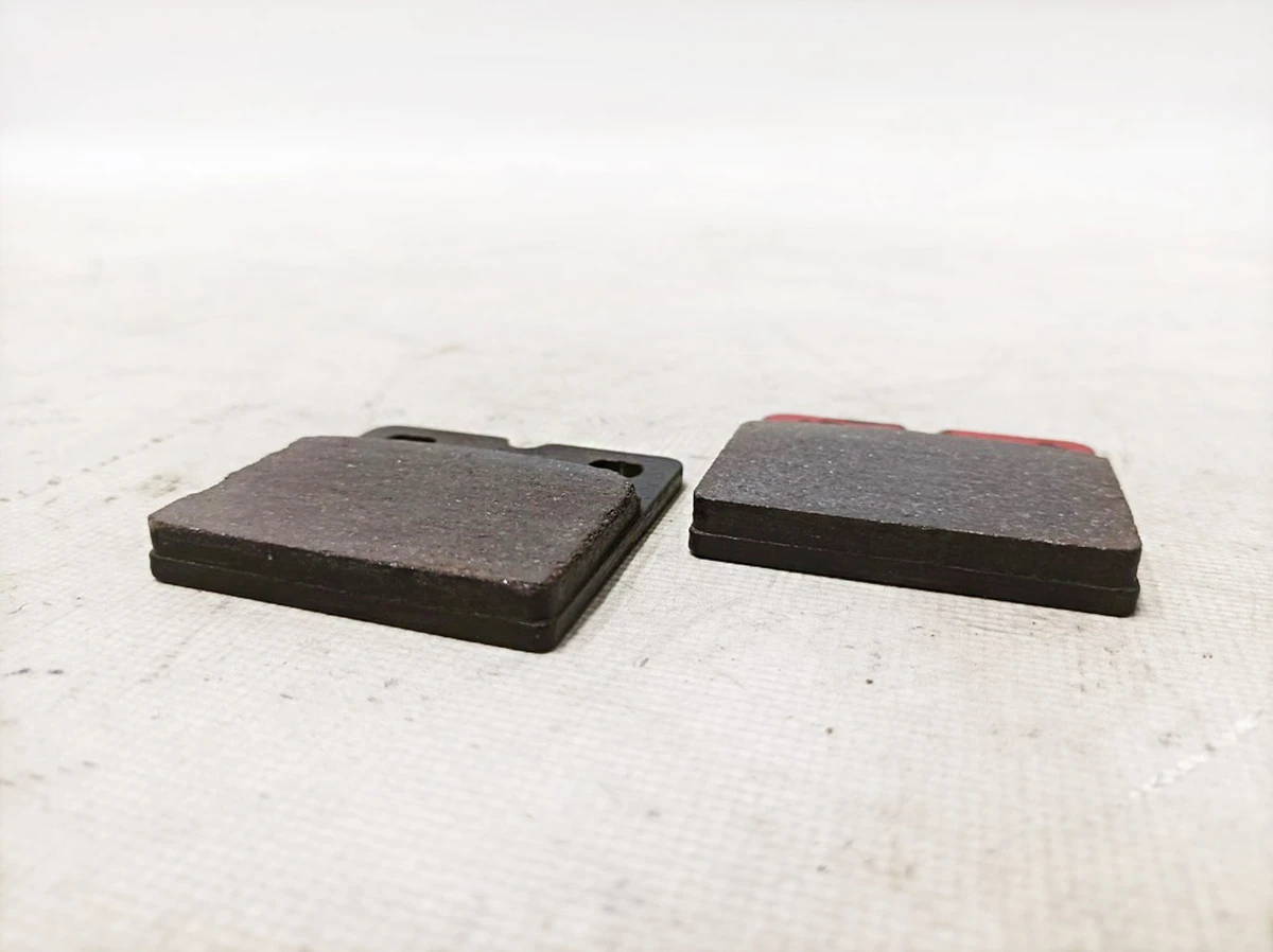 Колодки стоянкового гальма Brembo 2шт (4 mm фрикційного шару) Tesla model S, model S REST, model X 1003460-00-D