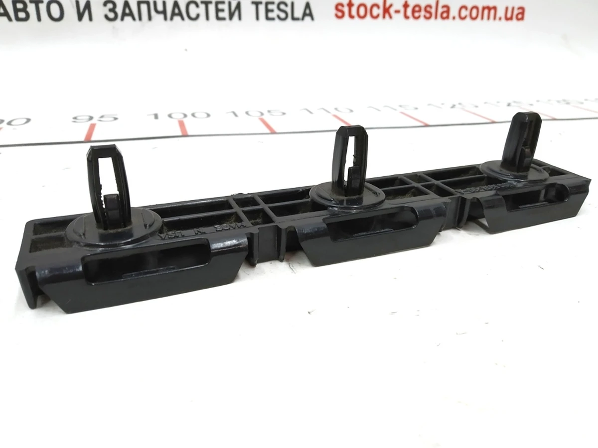 8 Door sill guide left/right rear damaged Tesla model S, model S REST 1003691-00-B