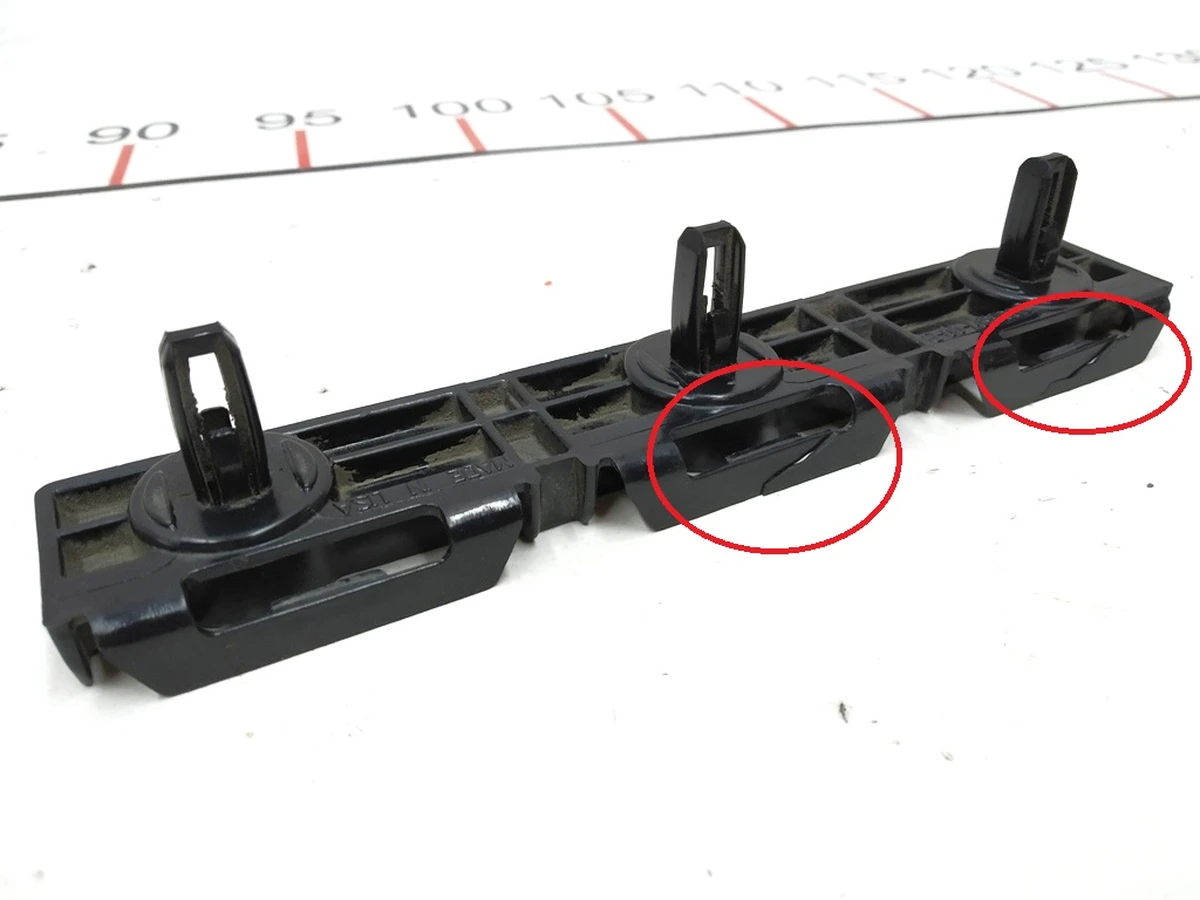 8 Направляюча накладка порога ліва/права задня з пошкодженням Tesla model S, model S REST 1003691-00-B 8 Направляюча накладка порога ліва/права задня з пошкодженням Tesla model S, model S REST 1003691-00-B