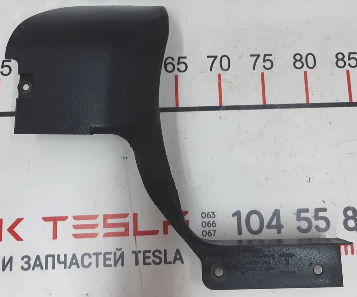 12 Обтічник накладки порога лівий Tesla model S 1003696-00-D