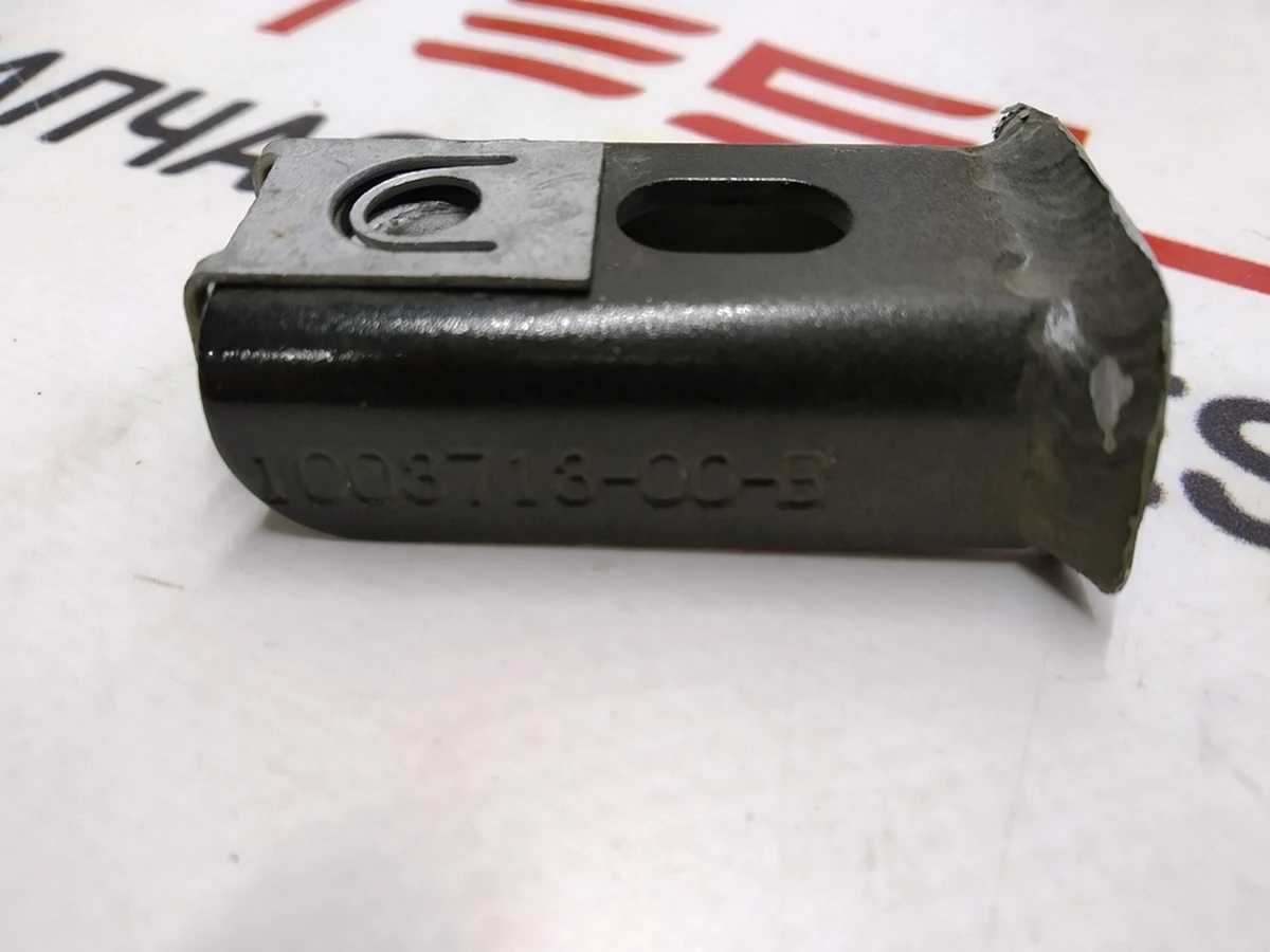 18 Quarter front right bracket DCDC converter mount Tesla model S 1003713-S0-B