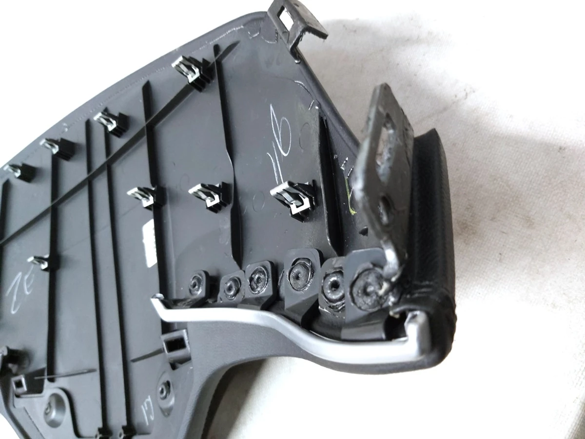 8 Панель торпеды (черная искуственная кожа) PUR BLK Tesla model S, model S REST 1060695-05-G