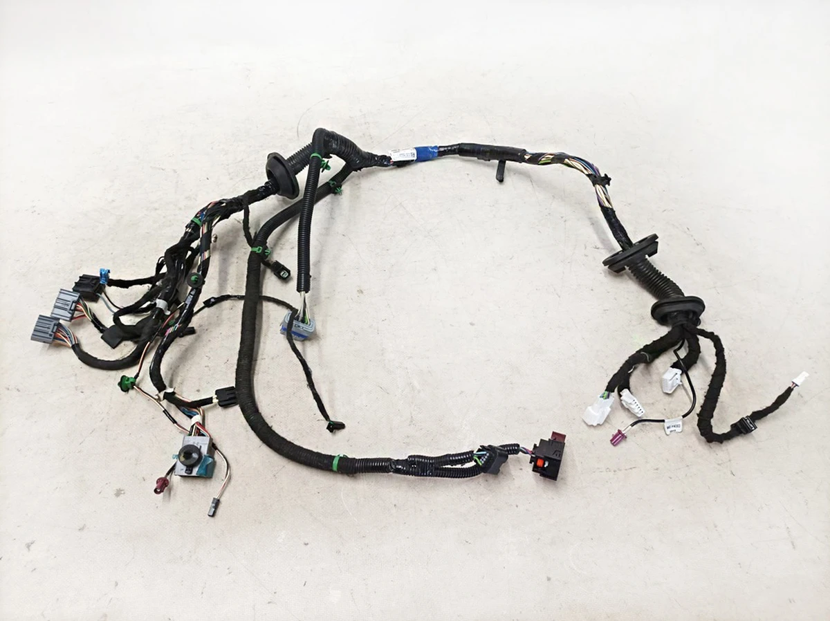 1 Электропроводка двери передней левой Tesla model S 1004419-00-L