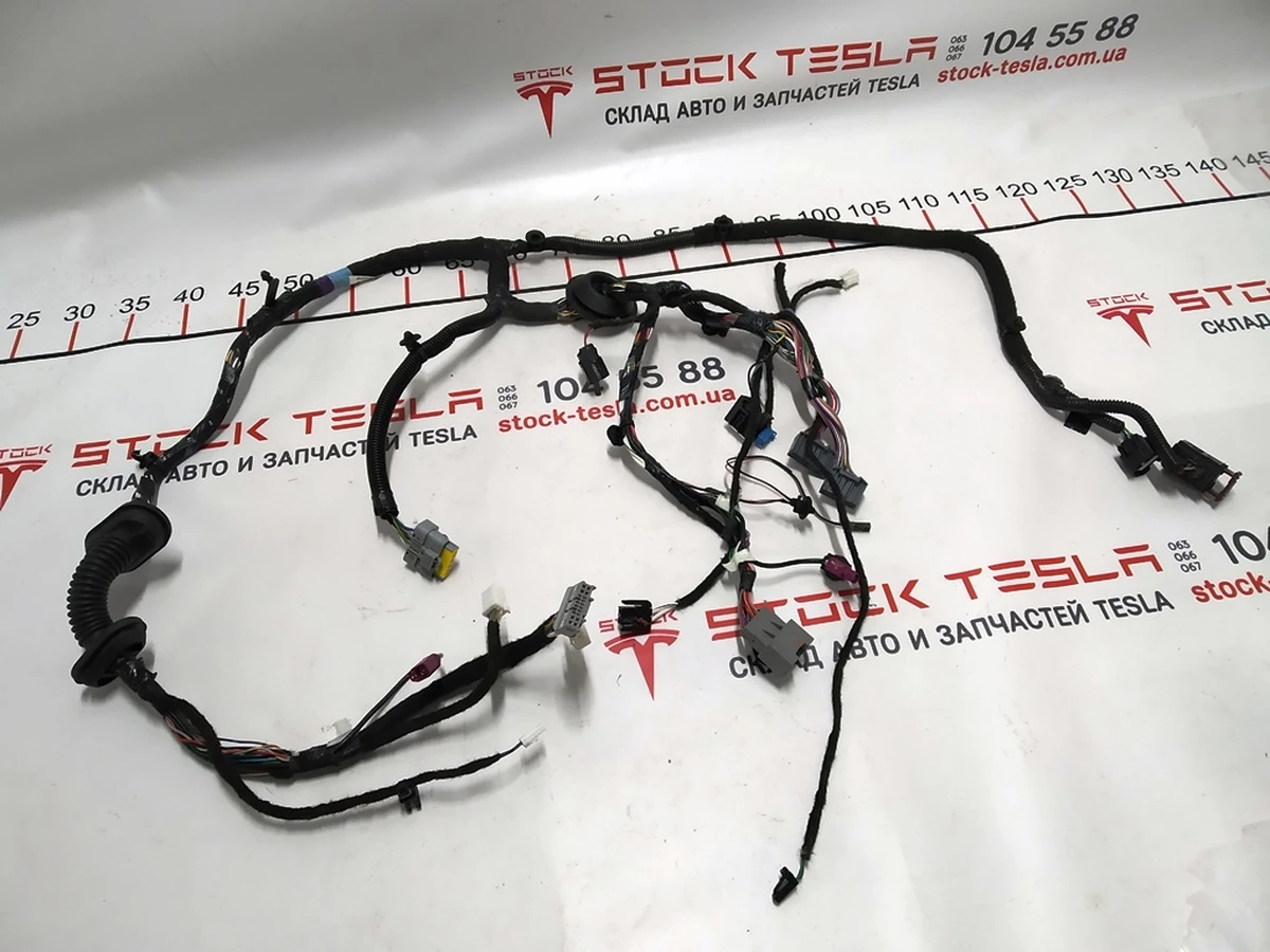 1 Электропроводка двери передней левой Tesla model S, model S REST 1004419-00-U