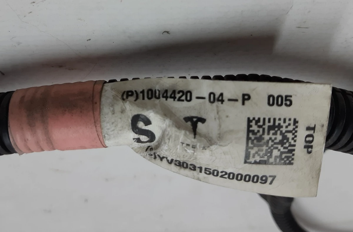 1 Front bumper wiring harness (6 data systems 1AP) Tesla model S 1004420-04-P