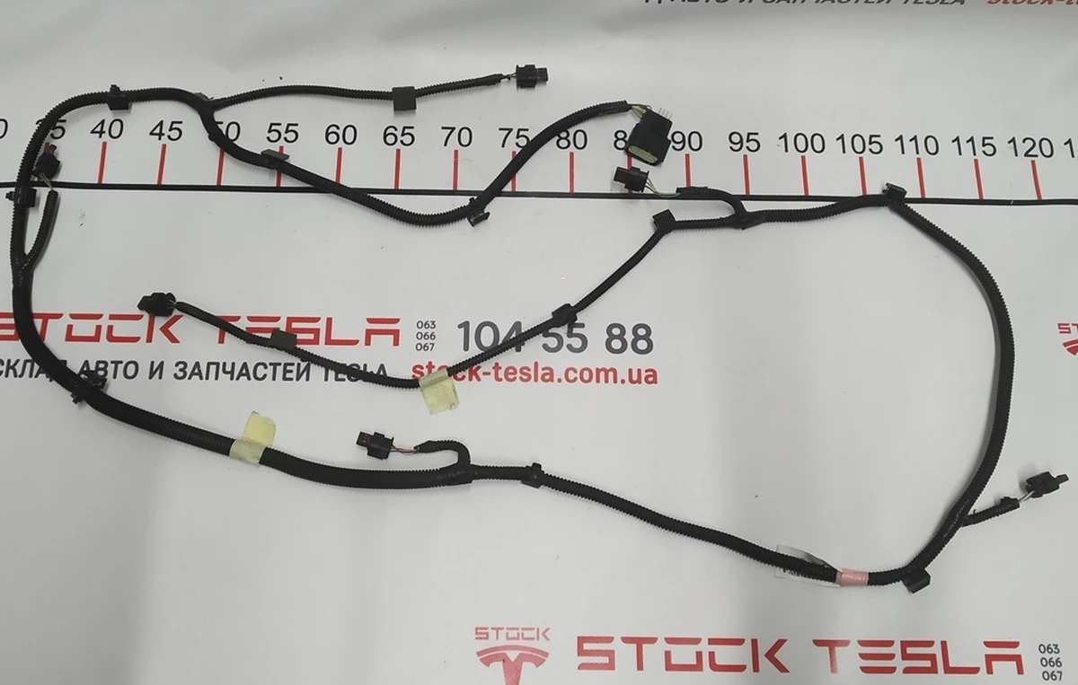 1 Електропроводка бампера заднього (6 парктроників) АП1 Tesla model S REST 1004421-04-Q