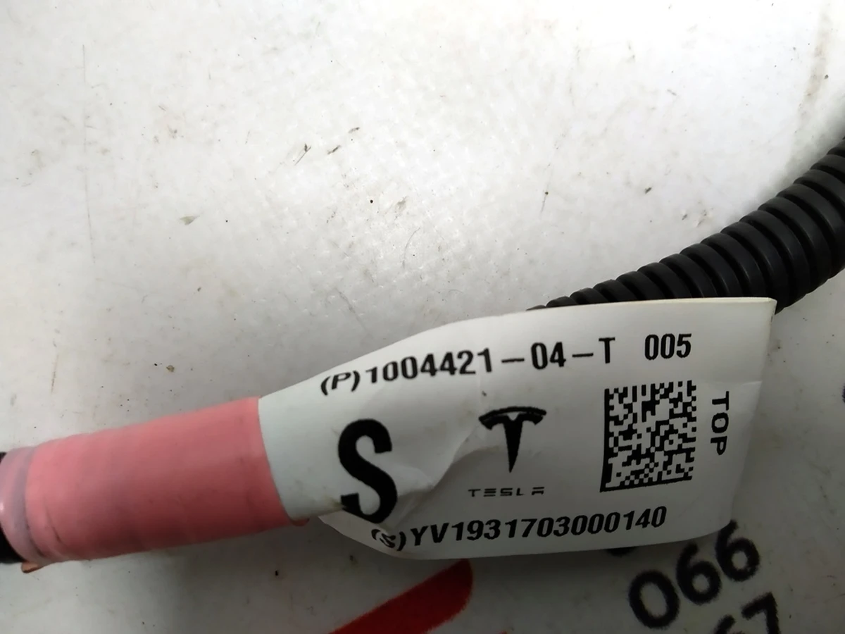 1 Електропроводка бампера заднього (6 парктроників) АП2 Tesla model S REST 1004421-04-T