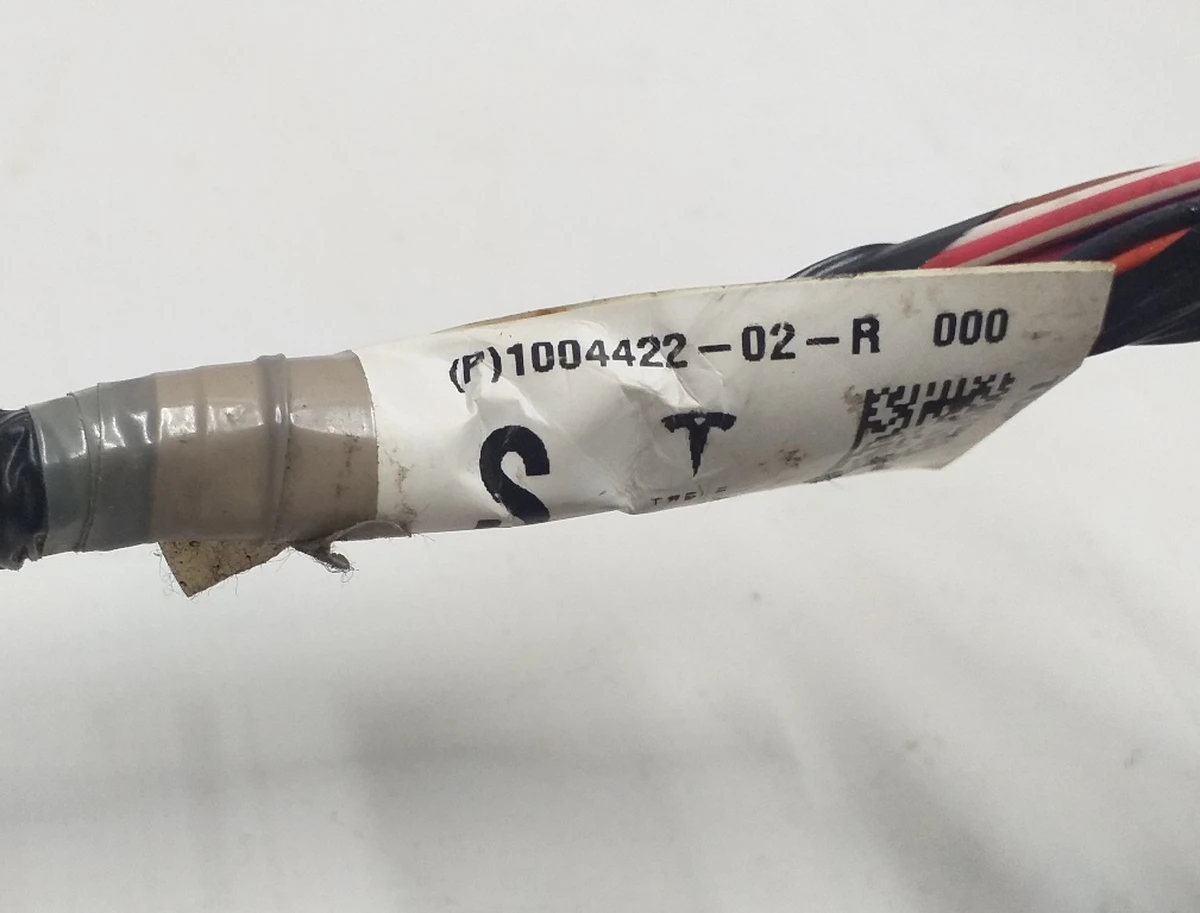 1 Електропроводка інструментальної панелі (торпедо) RWD Tesla S REST 1004422-02-R