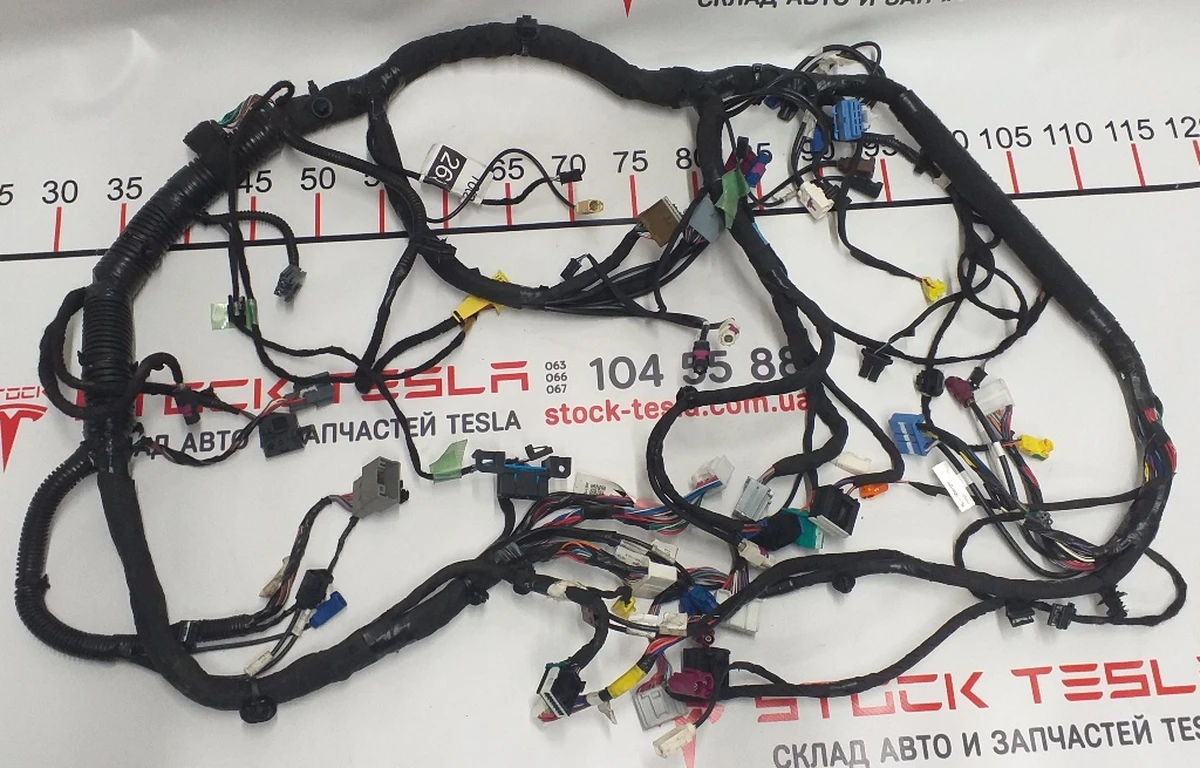 1 Wiring instrument panel (dashboard) AWD Tesla model S REST 1004422-04-T