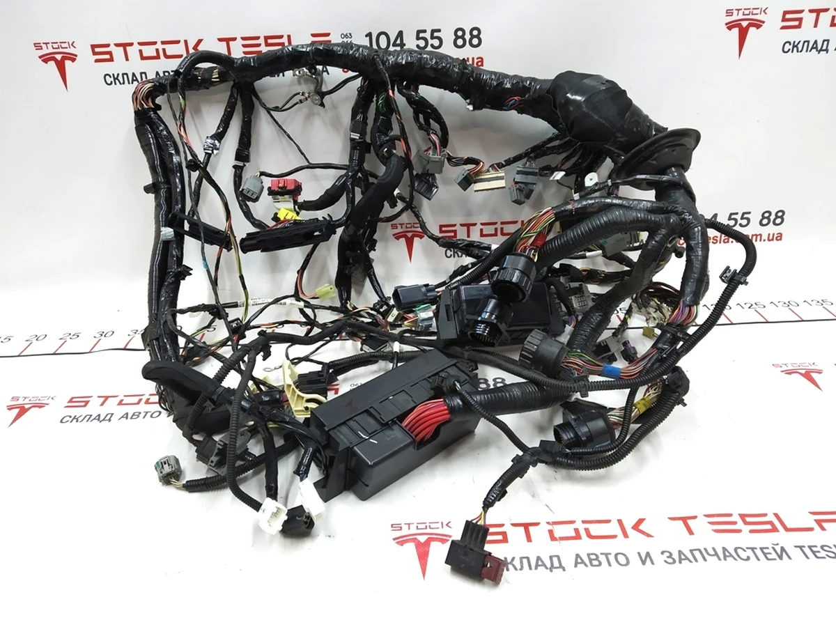 Body Dashboard Wiring (Lower) RWD Tesla model S 1004423-00-G