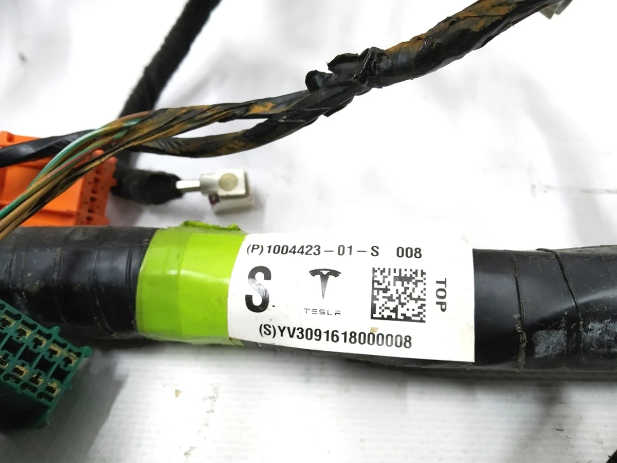 1 Електропроводка приладової панелі кузова та моторний відсік (нижня) RWD у розбір Tesla model S REST 1004423-00-S