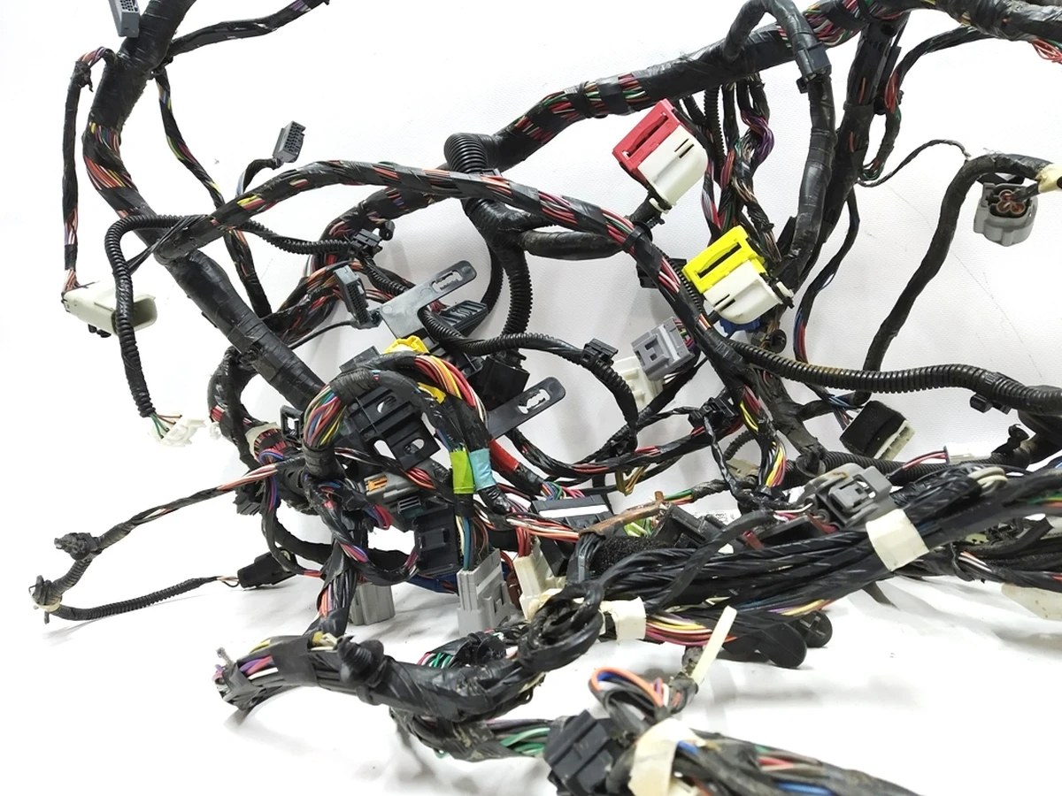 1 Електропроводка приладової панелі кузова та моторний відсік (нижня) RWD у розбір Tesla model S REST 1004423-00-S