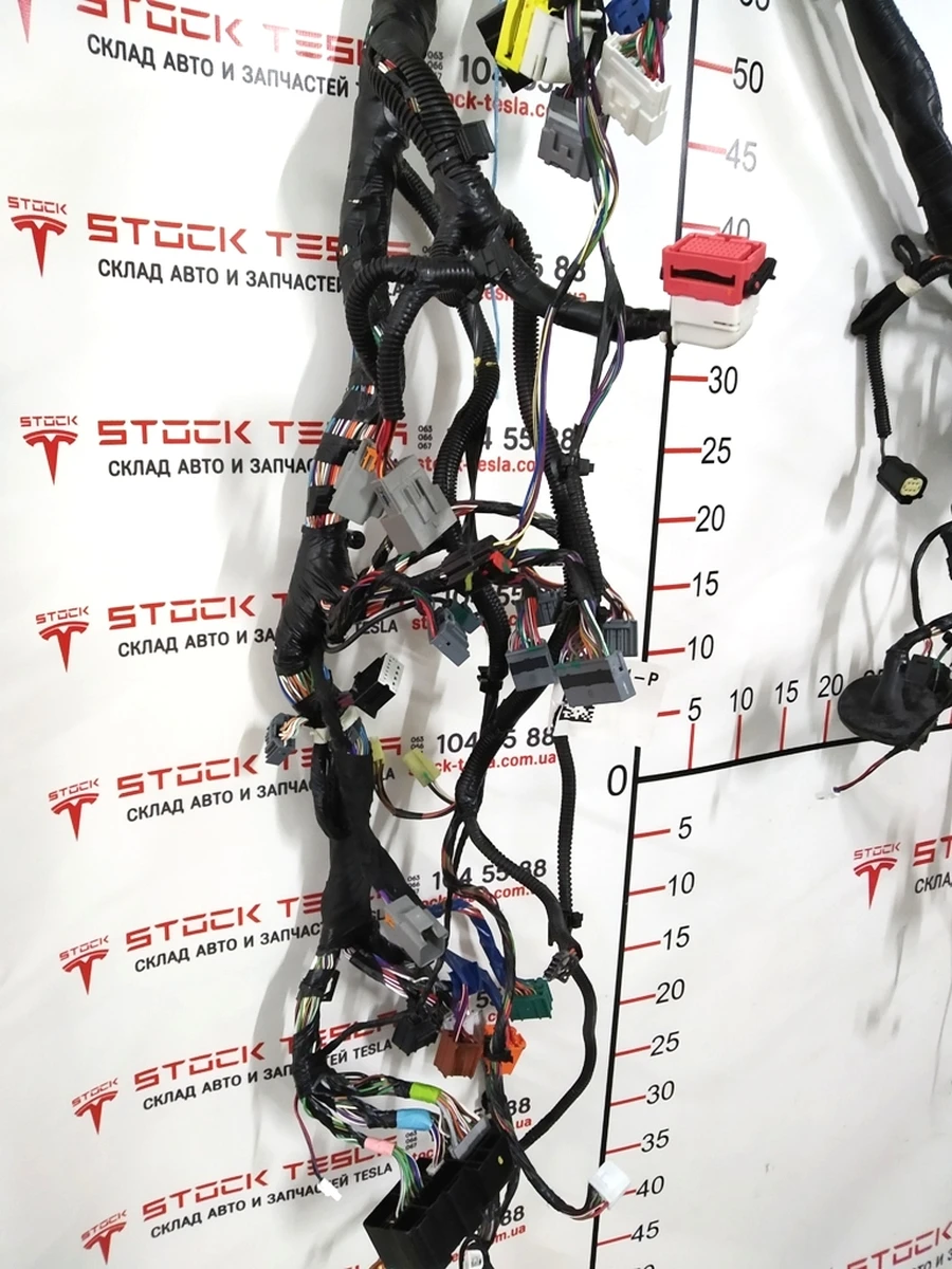 Електропроводка панелі приладів кузова (нижня) RWD Tesla model S 1004423-01-M