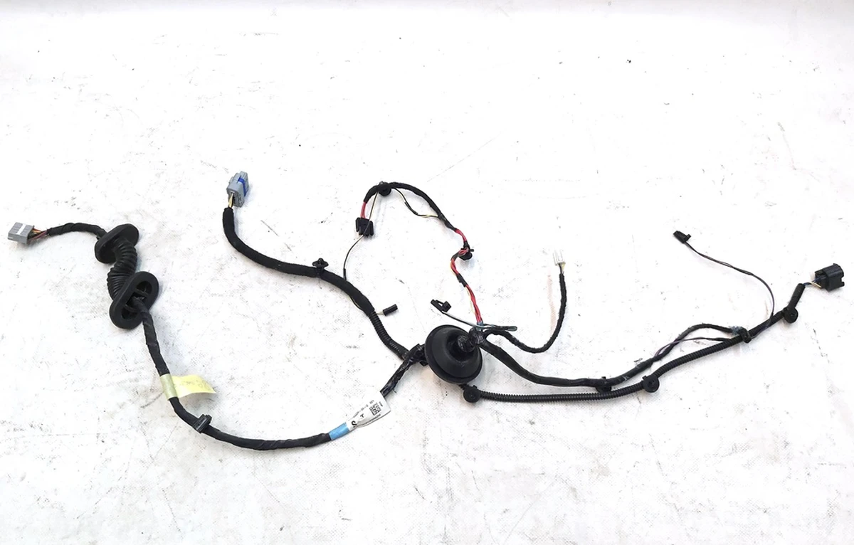 4 Електропроводка дверей задніх правих з окисленням Tesla model S, model S REST 1004426-00-Q