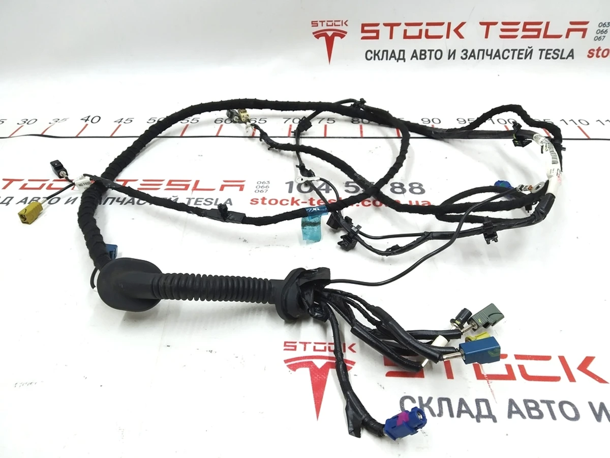 5 Trunk lid wiring harness left side Tesla model S, model S REST 1004429-00-R