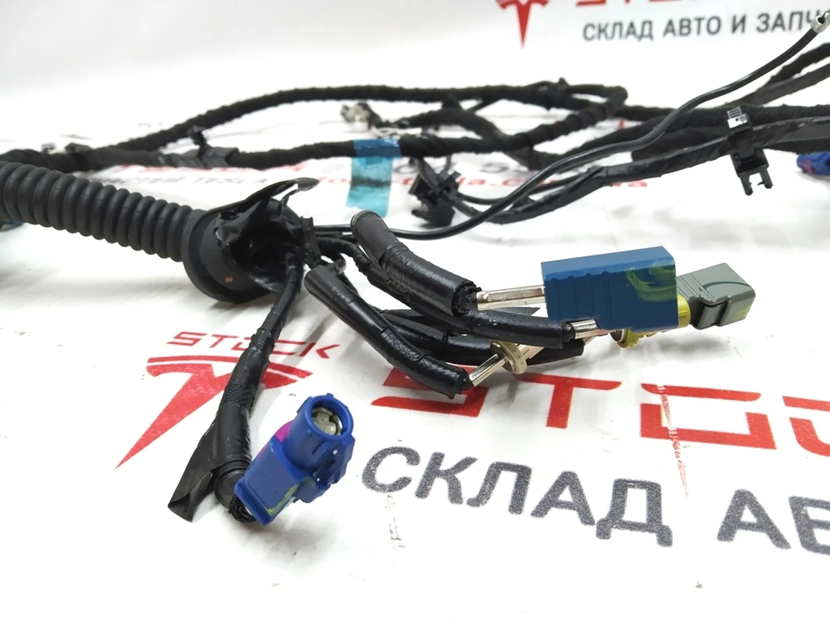 5 Trunk lid wiring harness left side Tesla model S, model S REST 1004429-00-R